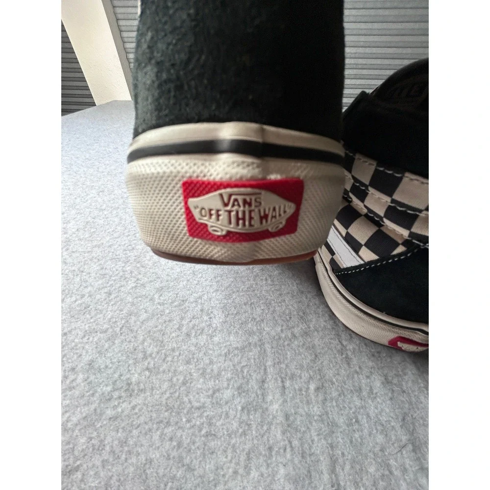 Vans Sk8-Hi MTE Checkerboard Black White Suede High Top-Men's size 7, Womens 8.5